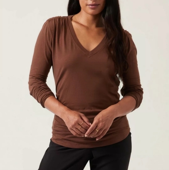 Athleta Tops - 🏷️Athleta Outbound V Neck Top Long Sleeve Chocolate Brown Cotton Size 3X